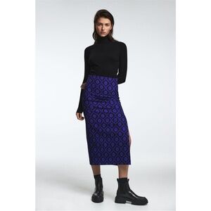 Zara blue and black geo printed longer skirt S